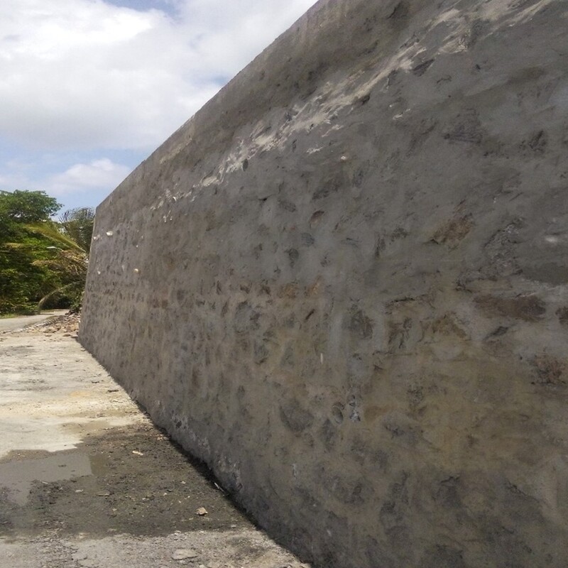 CONSTRUCTION OF RETAINING WALLS